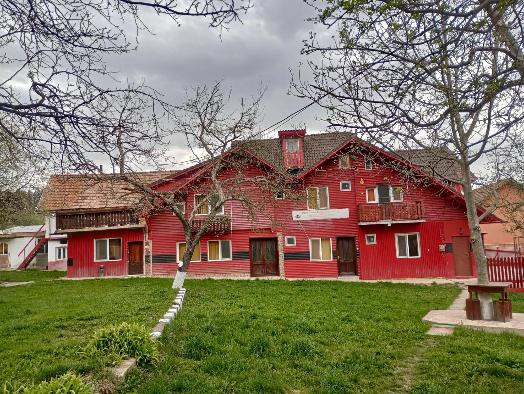 Pensiunea Irina 3 Zărneşti Extérieur photo